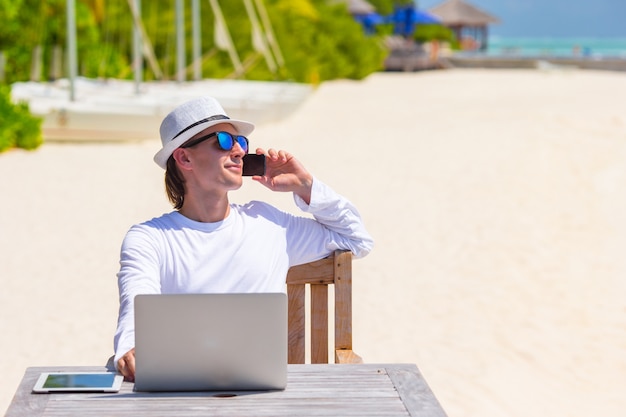 Paid Time Off (PTO) Policies: Your Guide to Maximizing Vacation Days